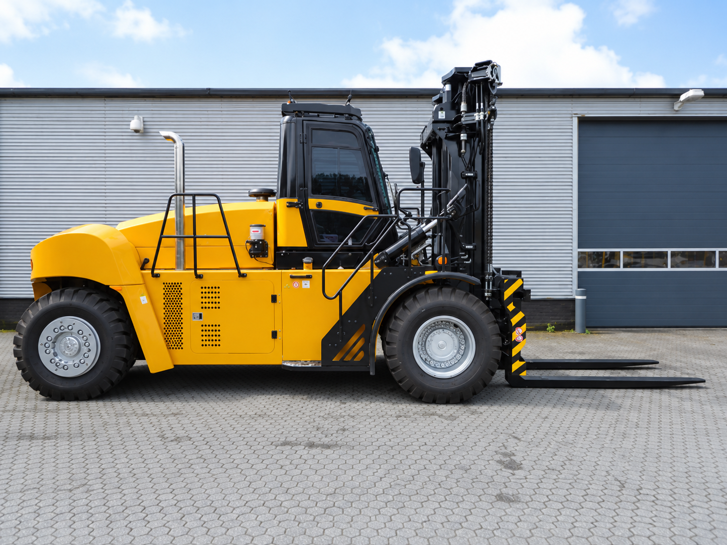 Heftruck 25 Ton – Bild 7